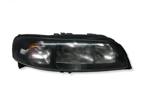 Volvo V70 Headlight/headlamp 8693568 89007908