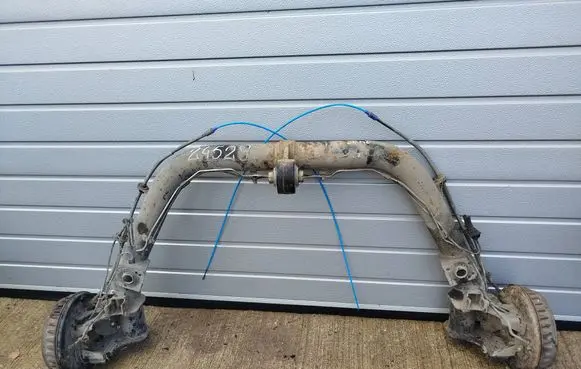 Renault Twingo III Rear axle beam 