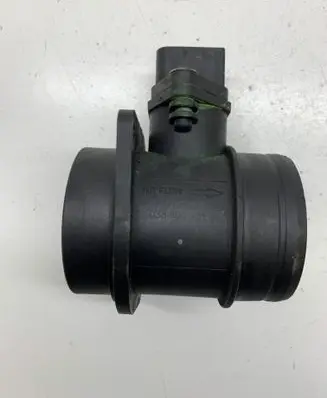 Skoda Fabia Mk1 (6Y) Mass air flow meter 038906461B 0281002531