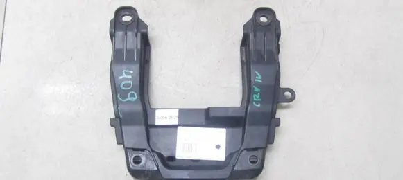 Honda CR-V Front bumper mounting bracket 71128-T1G-G000