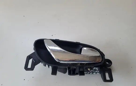 Nissan Pulsar Front door interior handle 806704EA0A