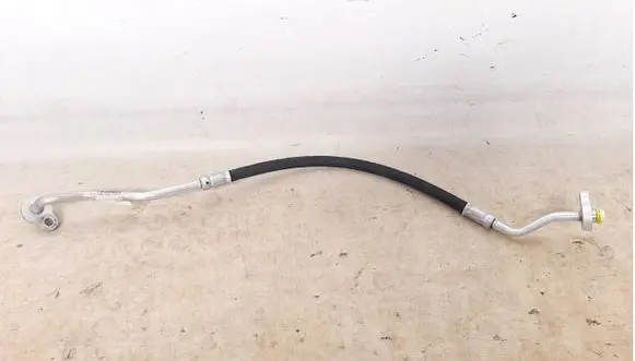 Volvo XC90 Air conditioning (A/C) pipe/hose 31389351