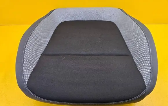 Skoda Fabia Mk3 (NJ) Front passenger seat 6V0881375