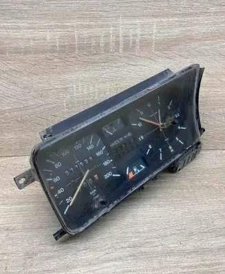 Volkswagen Golf I Speedometer (instrument cluster) 171919033GM