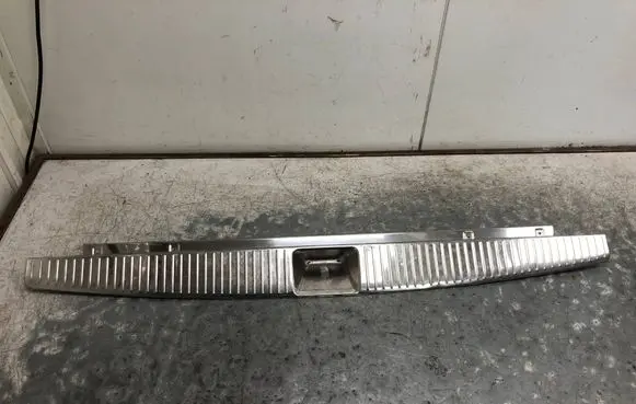 Mercedes-Benz E W212 Trunk/boot sill cover protection A2126900027BILI A2126900027