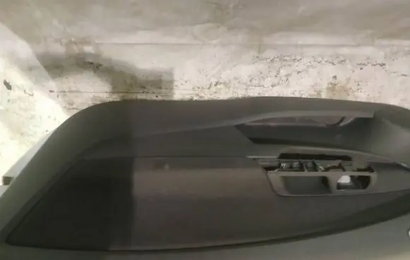 Opel Corsa D Front door card panel trim
