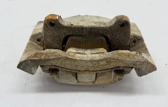 Volvo XC90 Front brake caliper 30657303