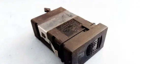Volkswagen PASSAT B5 Seat heating switch 3B0963563C