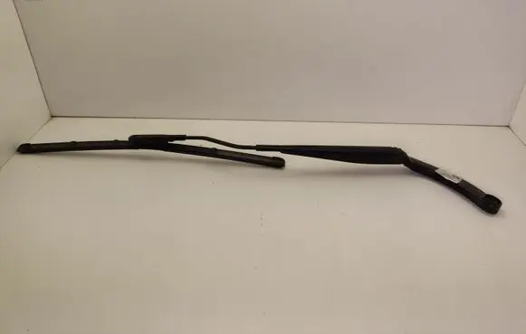 Ford Mustang VI Front wiper blade arm FR3B17B589AA