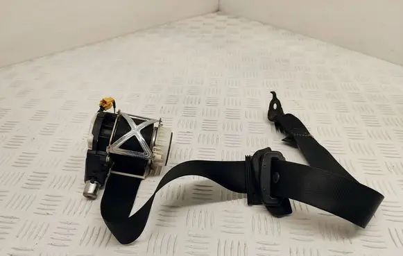 Mercedes-Benz ML W164 Rear seatbelt A1648601885