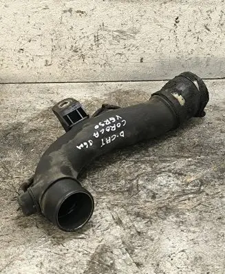 Toyota Corolla Verso E121 Intercooler hose/pipe 173620R010