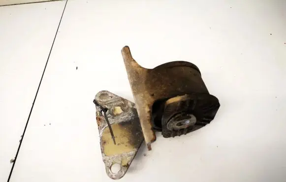 Rover 75 Engine mount bracket 