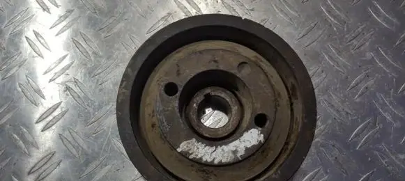 Toyota Carina T210 Crankshaft pulley 