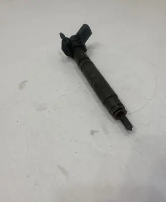 Chrysler 300 - 300C Fuel injector 0445115027