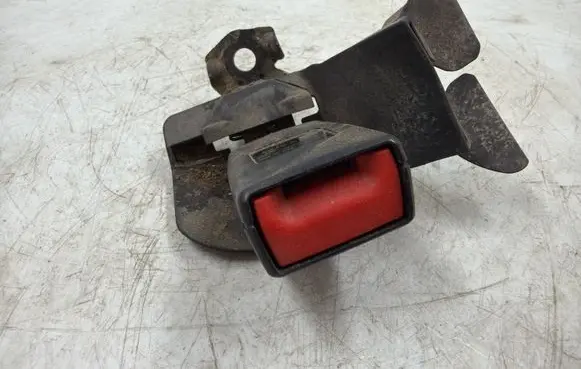 Audi A4 S4 B8 8K Rear seatbelt buckle 8K0857740B