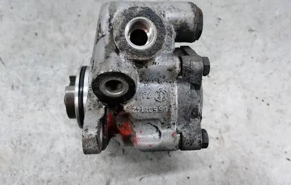 Power steering pump