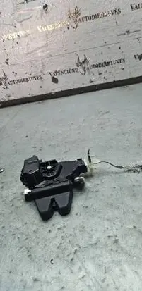 Mercedes-Benz E W213 Loading door lock 
