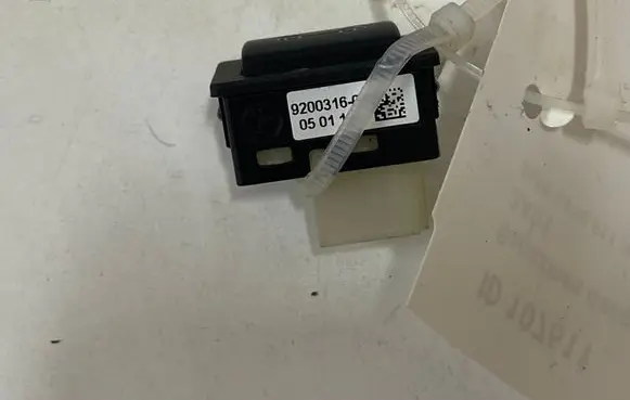 BMW 5 F10 F11 Tailgate/boot open switch button 9200316