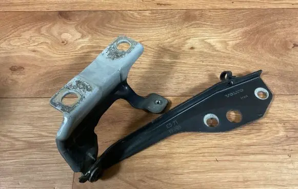Volvo V50 Engine bonnet/hood hinges 30753598 31297728
