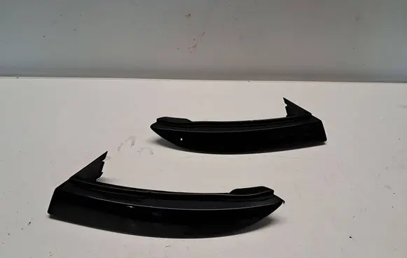 Renault Clio IV Rear/tail light trim molding 850764232R 850775639R