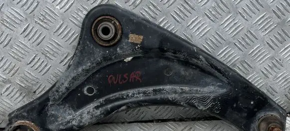 Nissan Pulsar Rear wheel hub