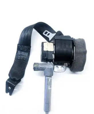 Volvo C30 Rear seatbelt 30642227