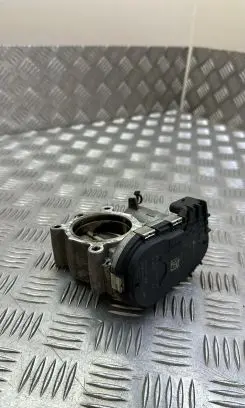 Mercedes-Benz C W205 Throttle valve A2701410025