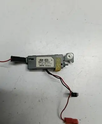 KIA Optima Aerial antenna amplifier 96271-2T000