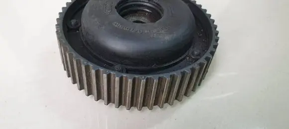 Audi A6 S6 C5 4B Camshaft pulley/ VANOS 06C109083D