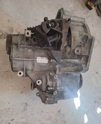 Volkswagen PASSAT B6 Manual 6 speed gearbox KNS10048P 1422080800
