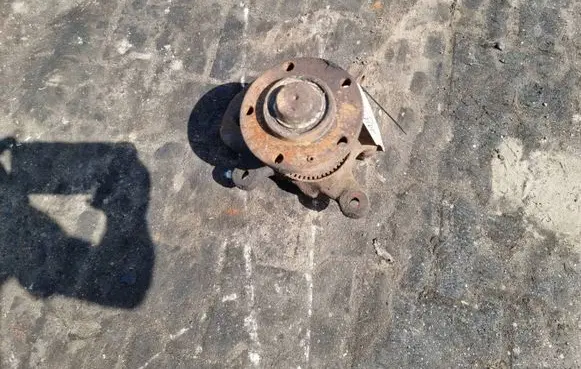 Volkswagen II LT Front wheel hub spindle knuckle