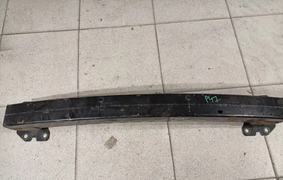 Chrysler Town & Country V Front bumper cross member 05113162AA