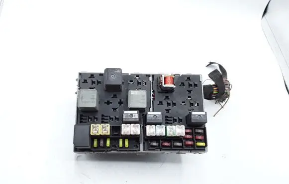 Ford Transit Fuse module 6C1T14401