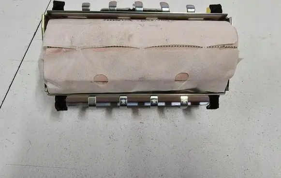 Honda CR-V Passenger airbag 77850-T1G-E811