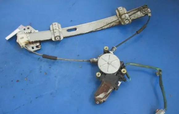 Honda Civic Front door window regulator with motor