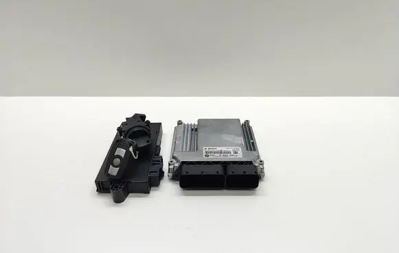 BMW 5 E60 E61 Engine ECU kit and lock set 0281016638 8509034 850903401