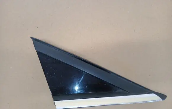 Peugeot 5008 Front door glass trim molding 96859482XT 96859484XY
