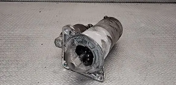 Opel Astra H Starter motor 55352882 M001T30171