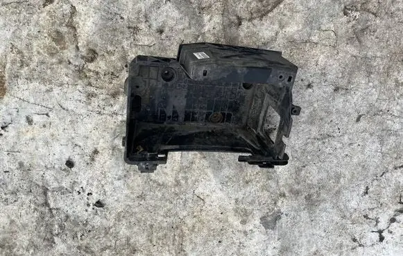 Battery box tray