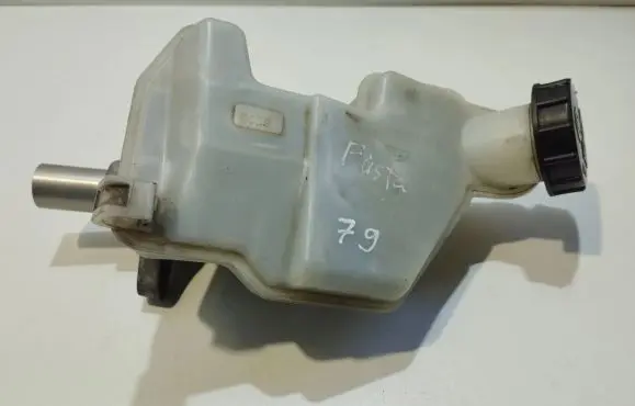 Ford Fiesta Master brake cylinder 03350884931 03350884941
