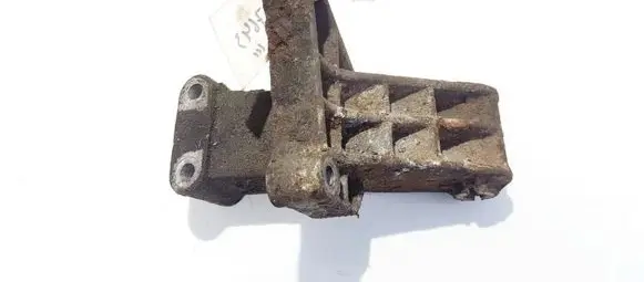 Alfa Romeo 145 - 146 Engine mounting bracket 