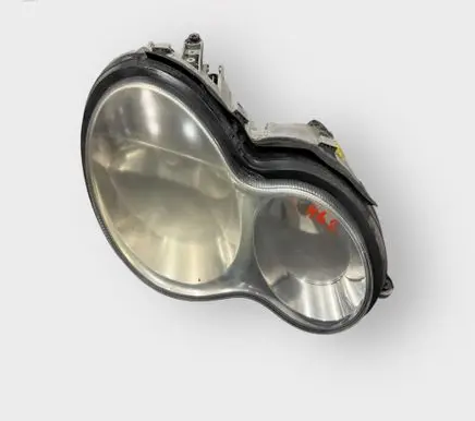 Mercedes-Benz C W203 Headlight/headlamp A2038203261