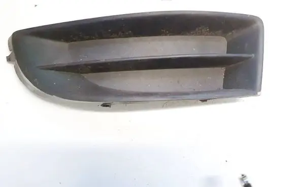 Skoda Octavia Mk2 (1Z) Front bumper lower grill 1z0807367b