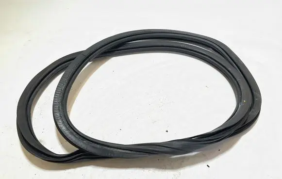 Audi A3 S3 8V Rear door rubber seal (on body)