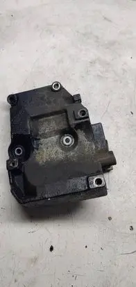Volkswagen PASSAT B5.5 Engine mounting bracket 038260885C