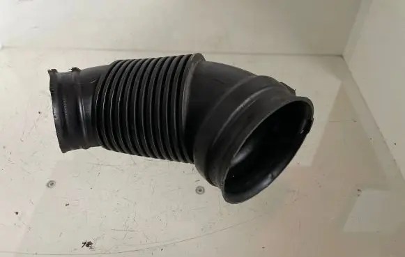 Audi A6 S6 C6 4F Air intake hose/pipe 4F0129615G