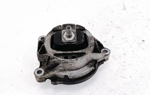 BMW 3 F30 F35 F31 Engine mount bracket 6856405