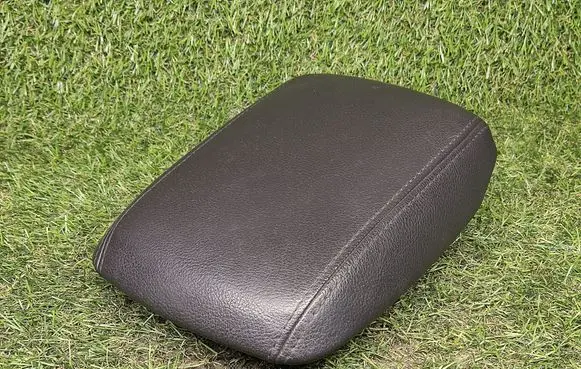 Ford Focus Armrest F1EBA045C74 F1EBA045C74CBW
