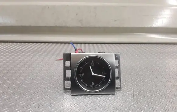 Volkswagen PASSAT B7 Clock 3AA919204A