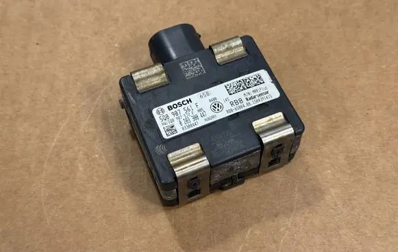 Skoda Octavia Mk3 (5E) Distronic sensor radar 5Q0907561F